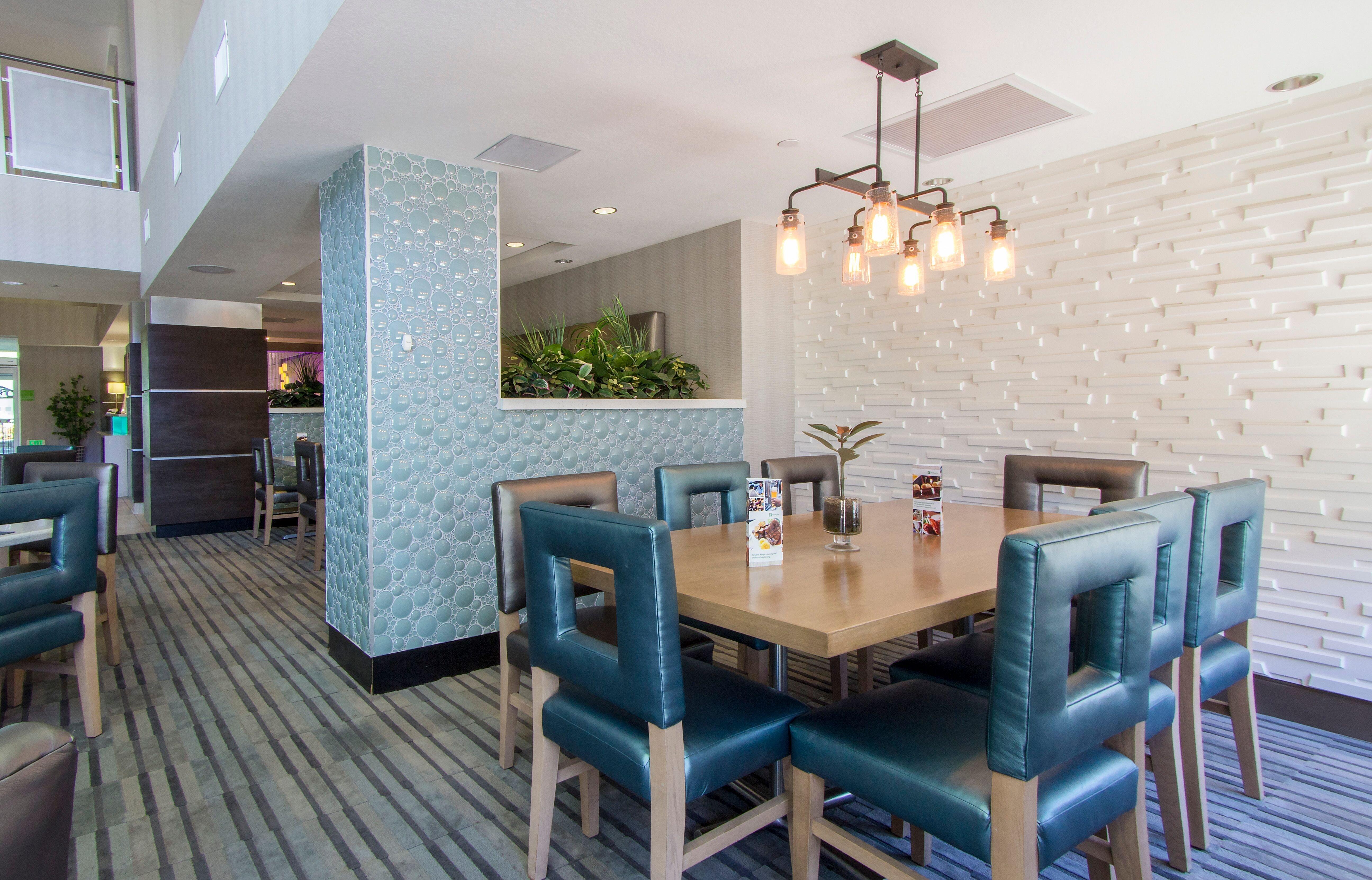 Holiday Inn Scottsdale North- Airpark By Ihg Exterior photo